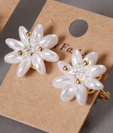 画像2: [ジュエリー][ピアス][イヤリング]パール・お花型・花びら・ピンタイプ・ピアス・ねじ式・イヤリング (2)